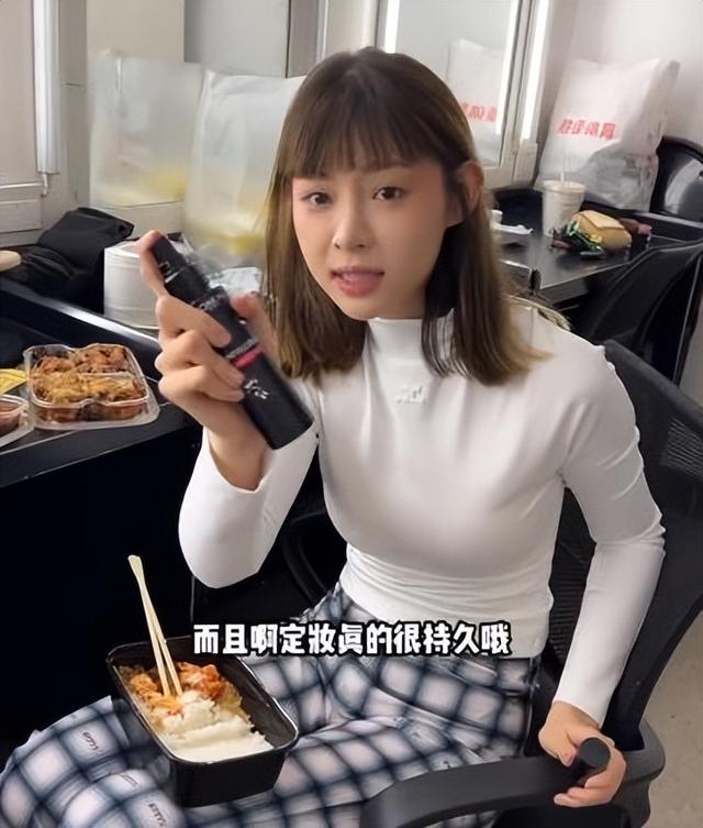 痞幼最新成为时尚潮流新宠儿